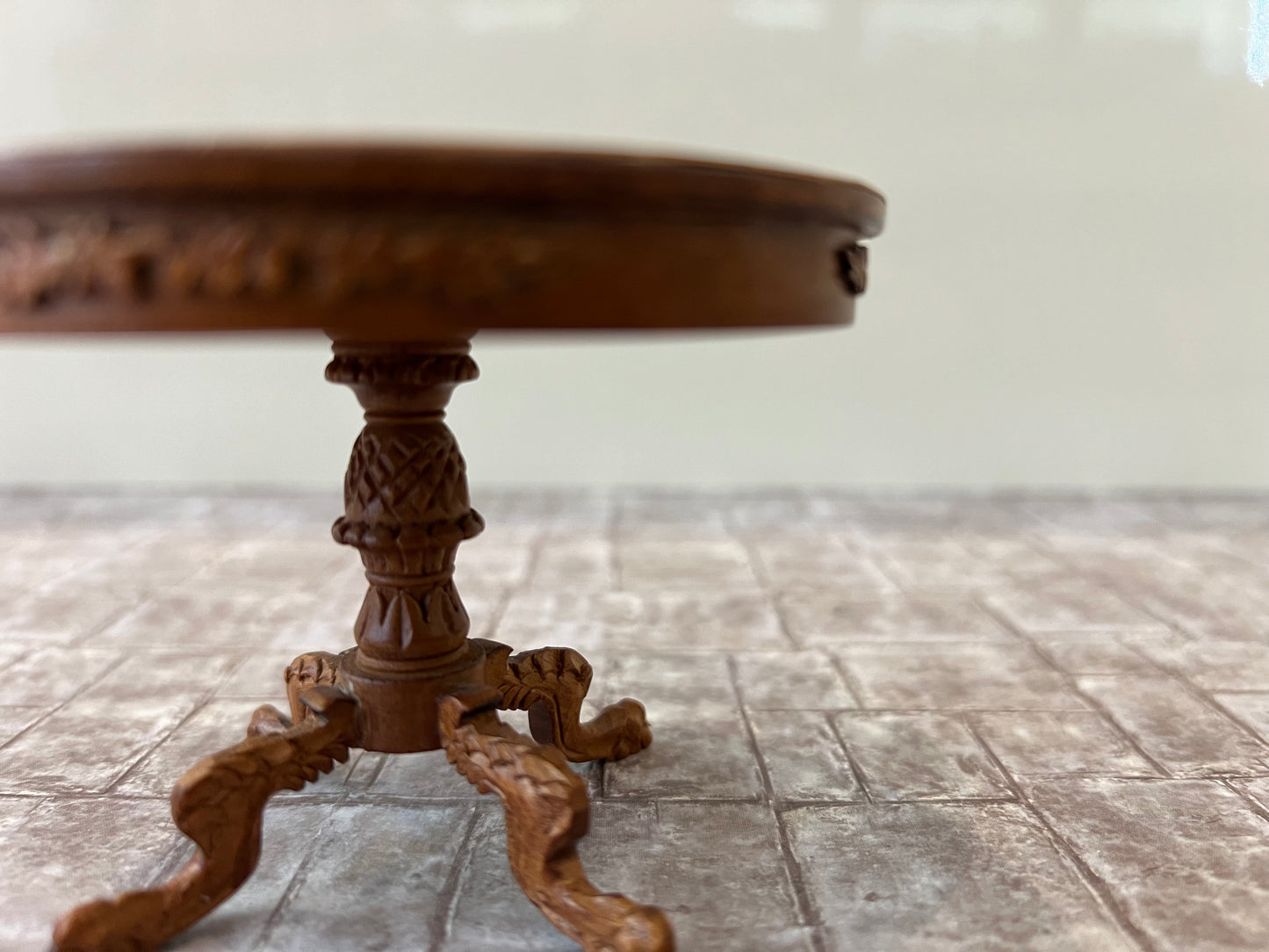 Ronde klaptafel met inlegwerk