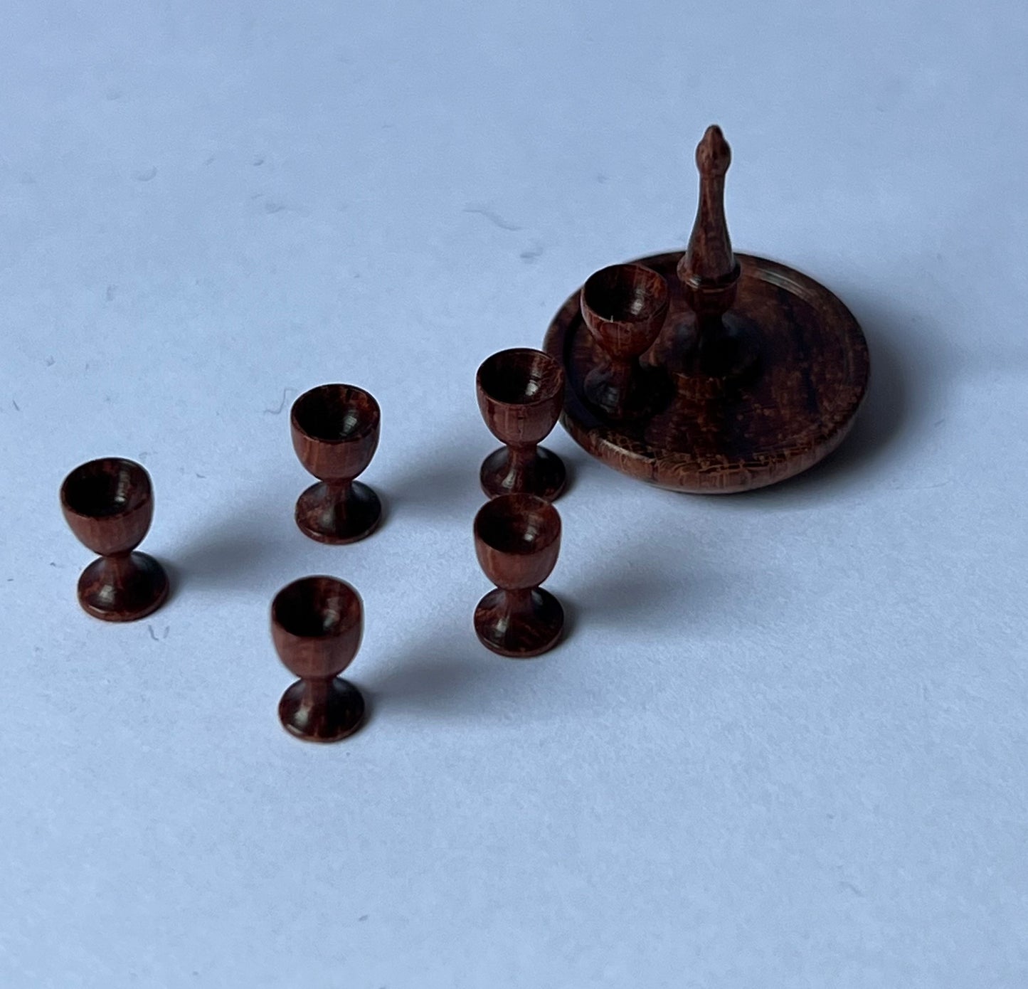 Eierdophouder met 6 eierdopjes