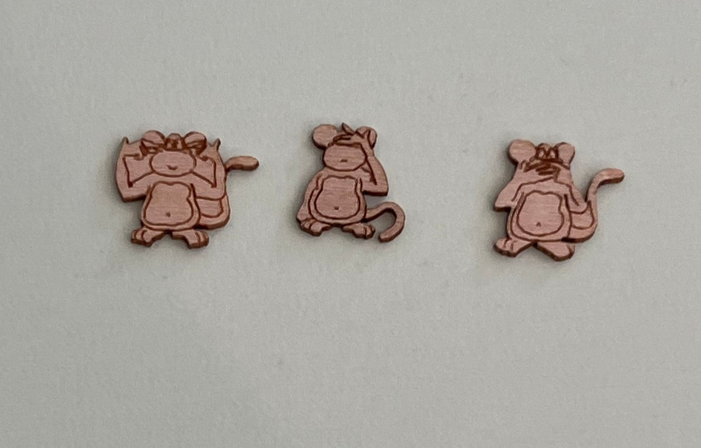 Horen, zien en zwijgen aapjes