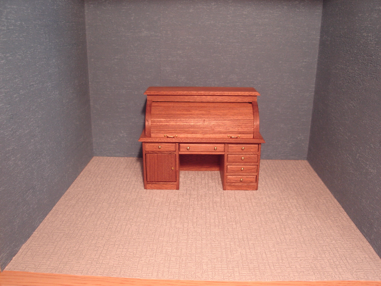Cylinder desk
