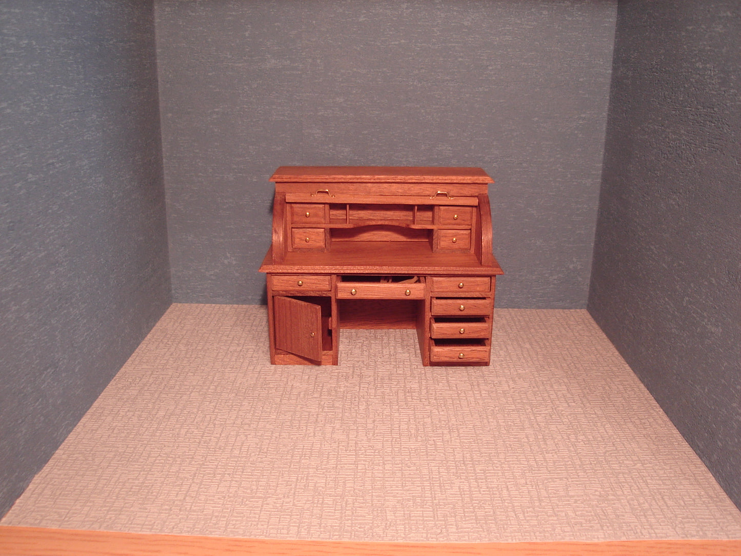 Cylinder desk